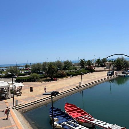 Studio Vue Mer Situe A Cote De La Plage Quartier Des Quilles Sete Luaran gambar