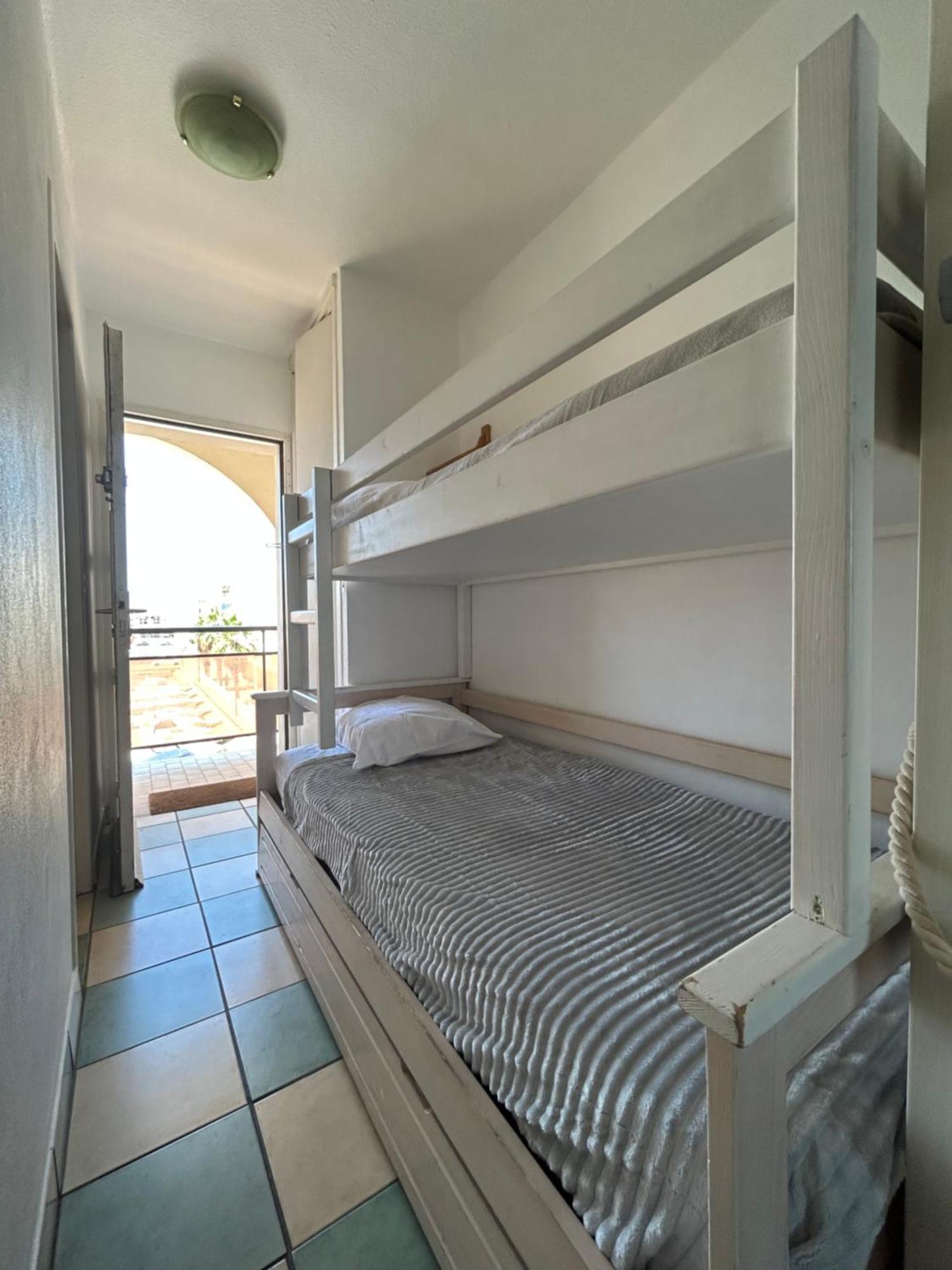 Studio Vue Mer Situe A Cote De La Plage Quartier Des Quilles Sete Luaran gambar